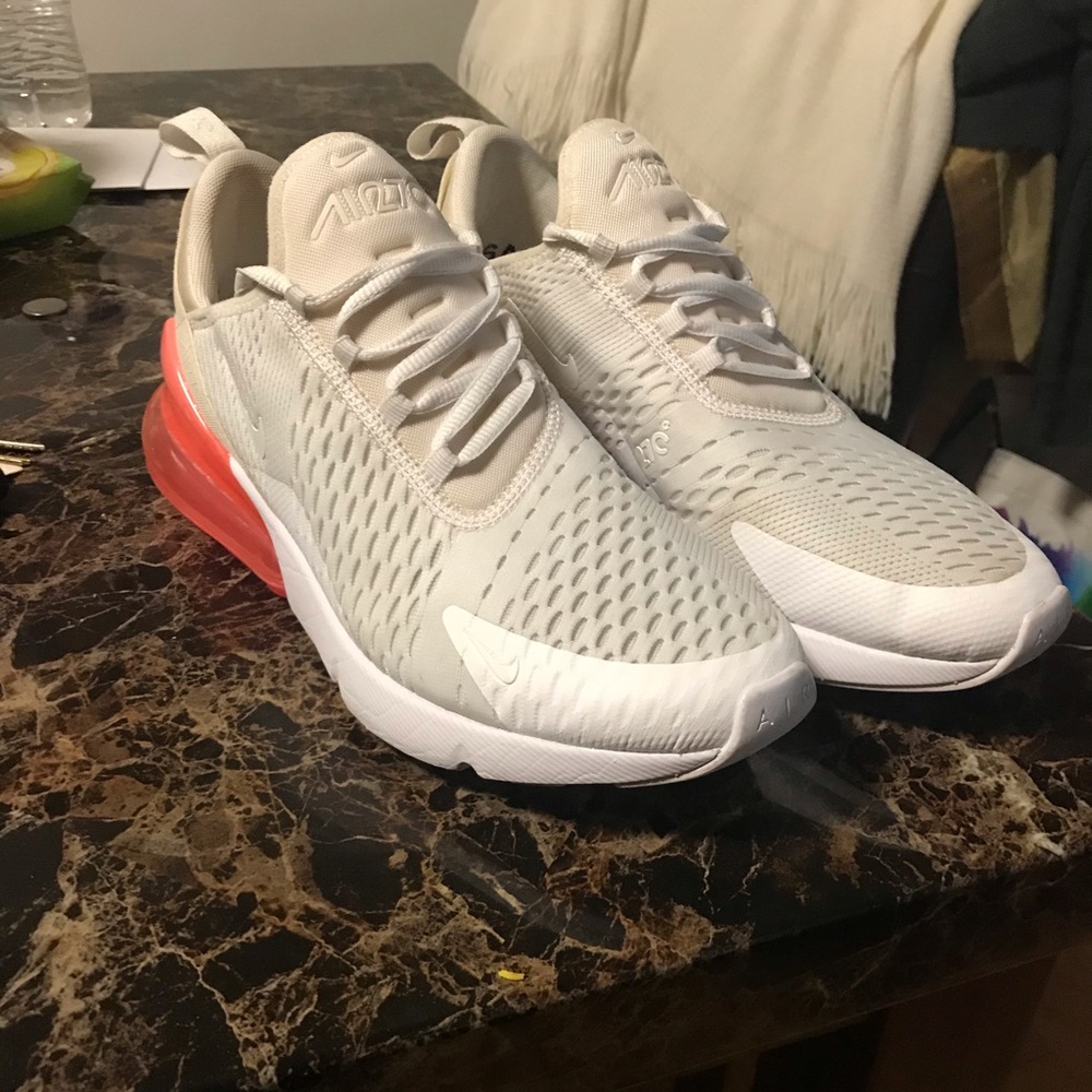 Air max 270  men size 9